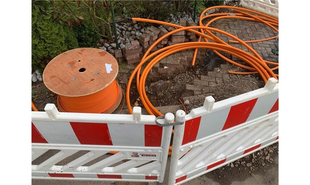 Wenn genügend Ahnser Haushalte einen Vertrag mit dem Unternehmen Deutsche Glasfaser abschließen, will dies auch dort sein Glasfasernetz ausbauen. Foto: wk
